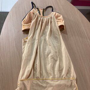 Lululemon No Limit Tank Top 6 Yellow Solid Built In Bra Activewear Top Layered